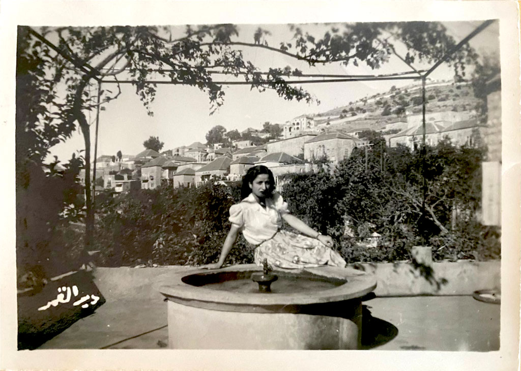 Photo de la grand-maman (Téta en arabe) de Mireille, Wadia Issa, prise en 1948 à Deir-El-Qamar, au Liban.